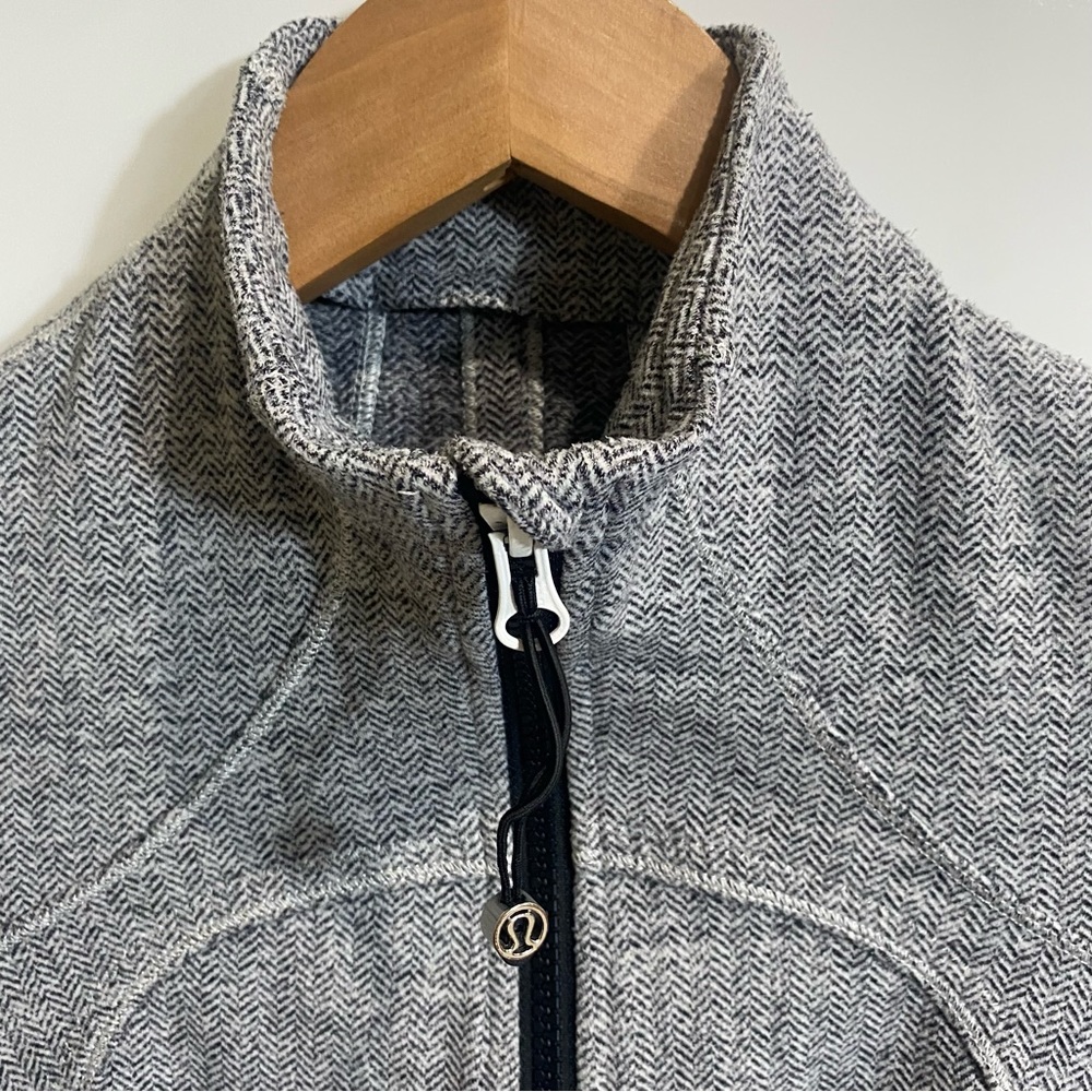 Lululemon Forme Jacket II Textured - Picture 2 of 7